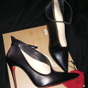Authentic Christian Louboutin shoes 38.5